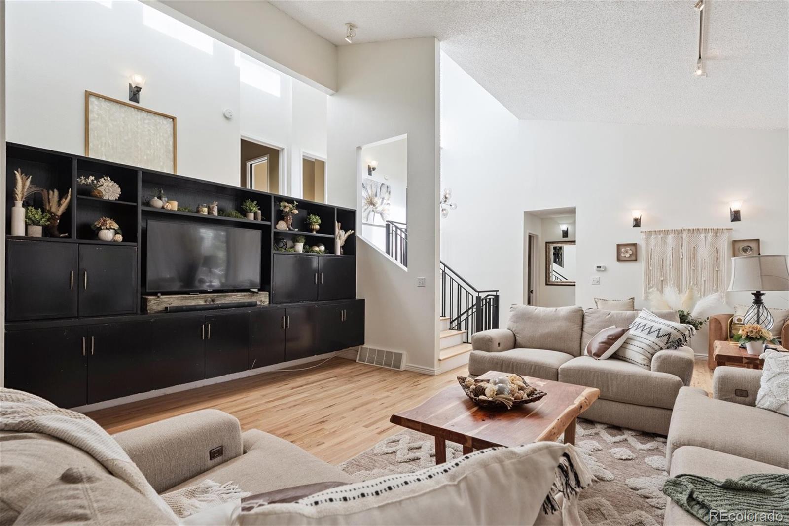 MLS Image #6 for 2276 s dayton street,denver, Colorado