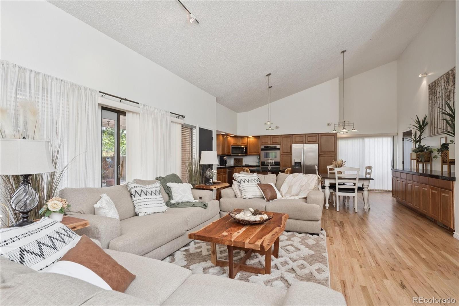 MLS Image #7 for 2276 s dayton street,denver, Colorado