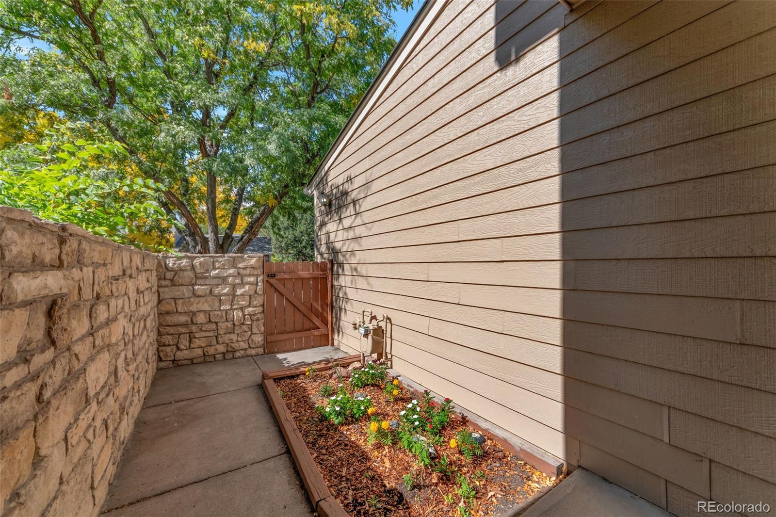 MLS Image #3 for 6556 s yukon way ,littleton, Colorado