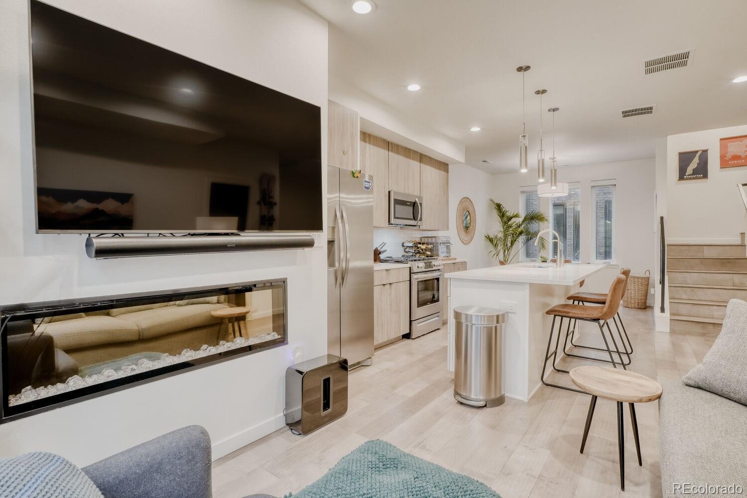 MLS Image #3 for 1930  hooker street 3,denver, Colorado