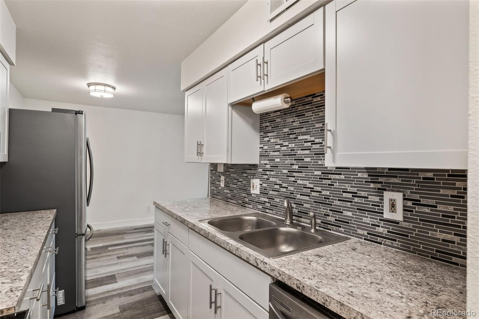 MLS Image #7 for 7615 e quincy avenue,denver, Colorado