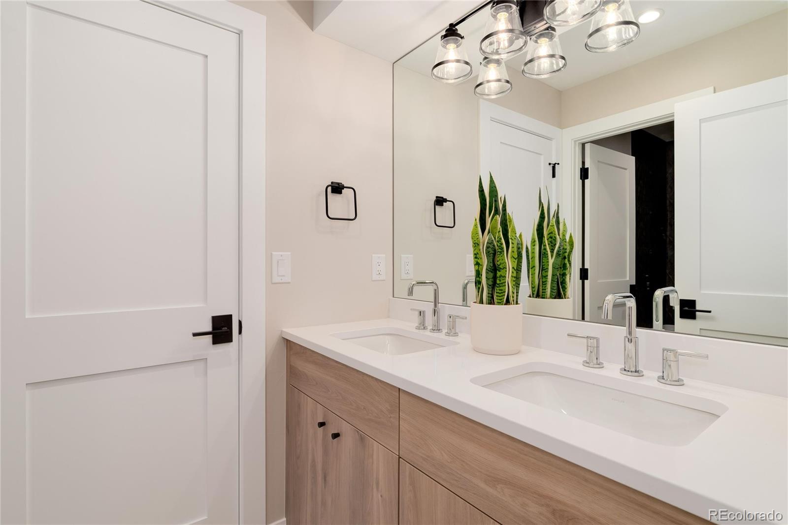 MLS Image #32 for 3227 w 21st avenue,denver, Colorado