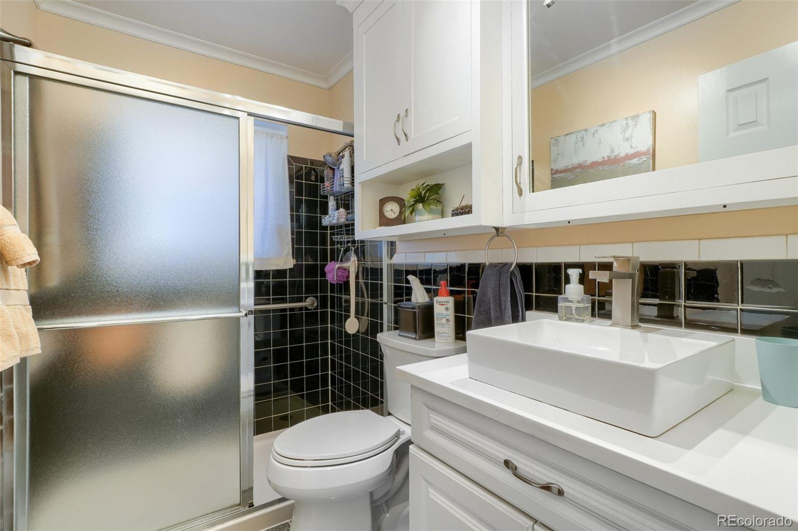 MLS Image #14 for 3088 s downing street,englewood, Colorado