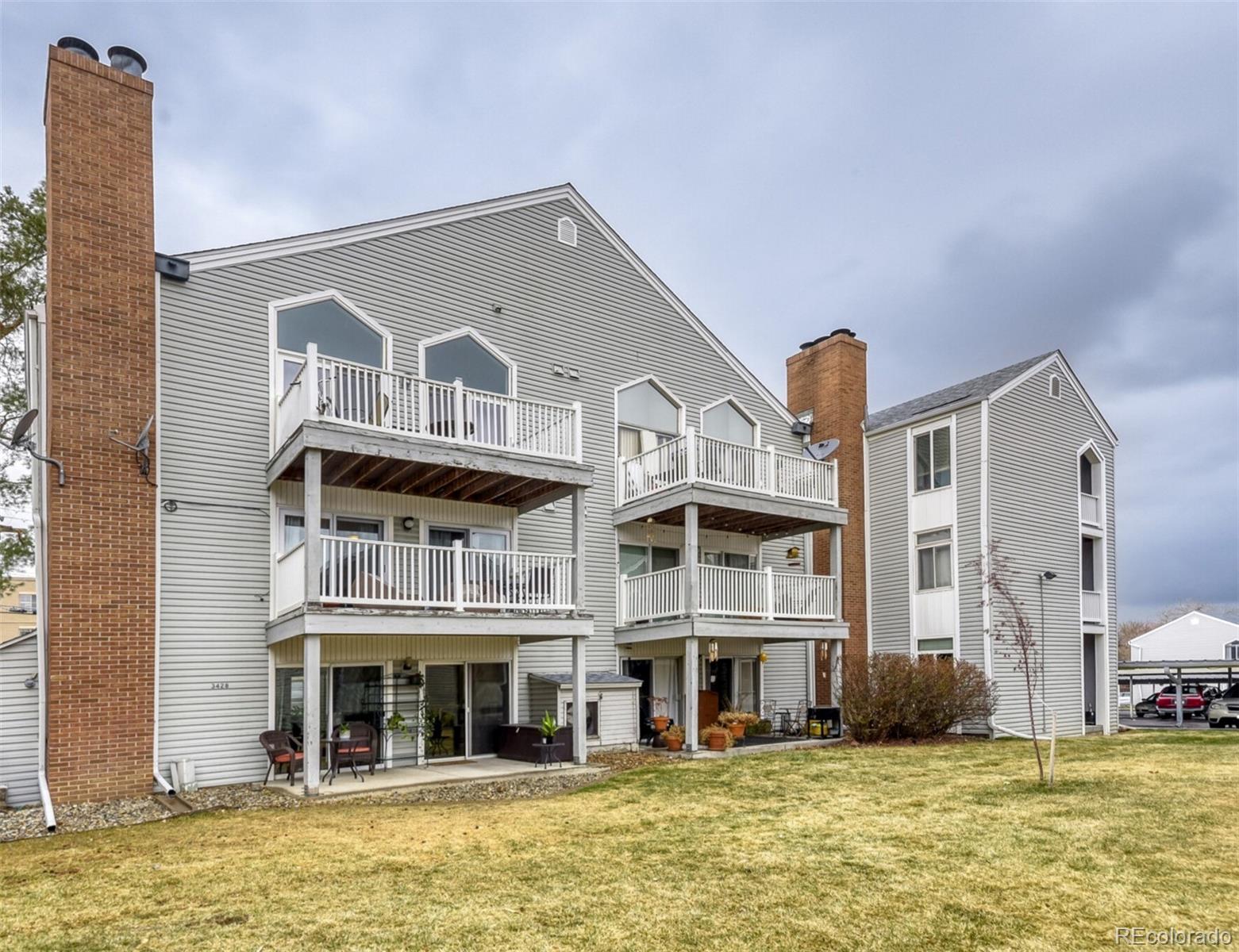 MLS Image #9 for 3428 s locust street,denver, Colorado