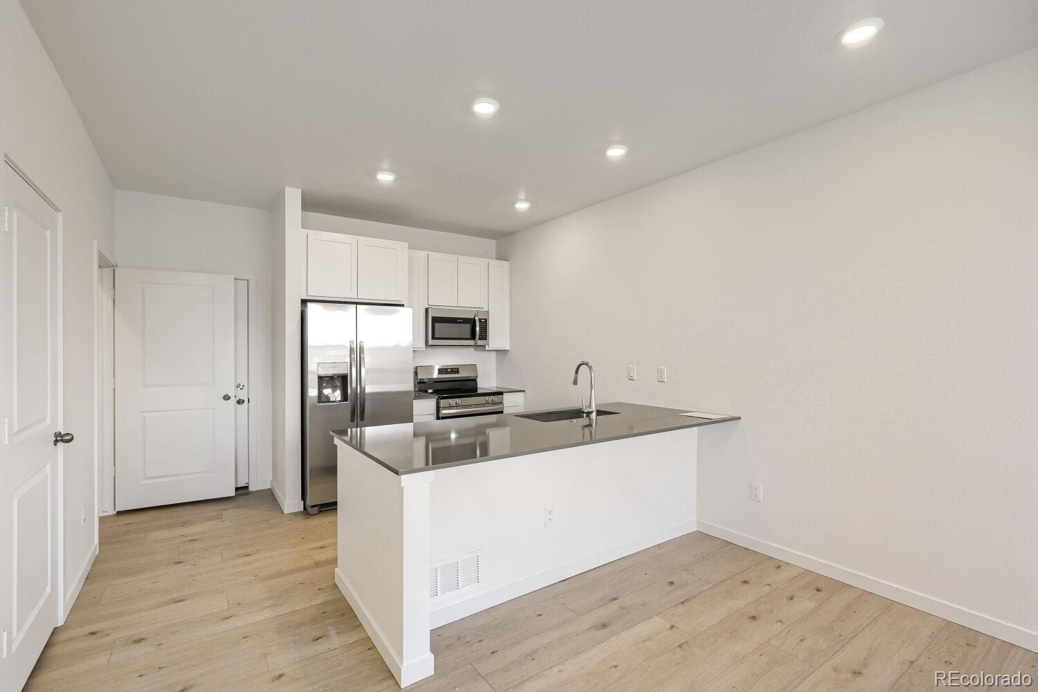 MLS Image #1 for 6889  parterre parkway,thornton, Colorado