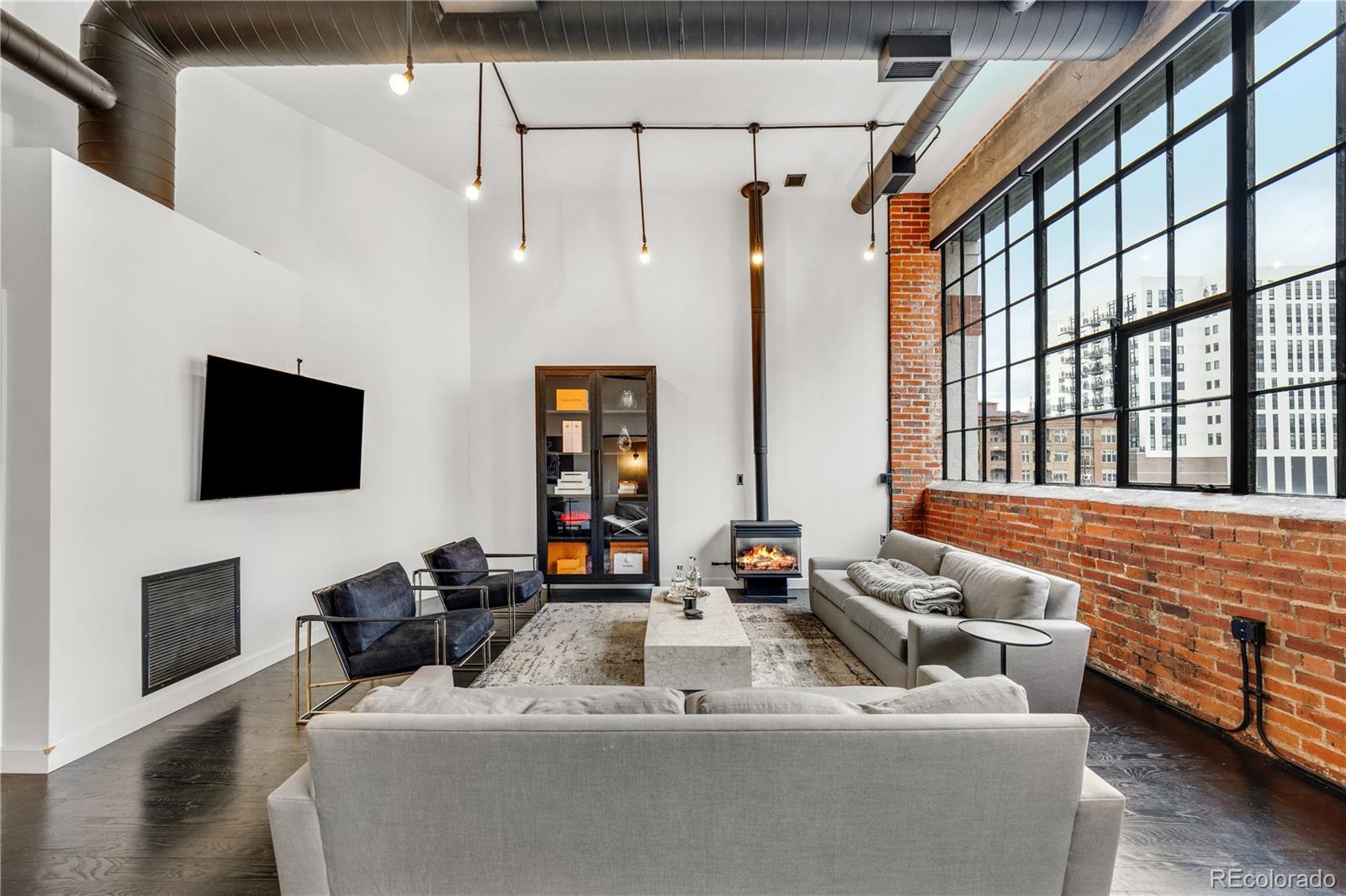 MLS Image #13 for 1090  cherokee street 303,denver, Colorado