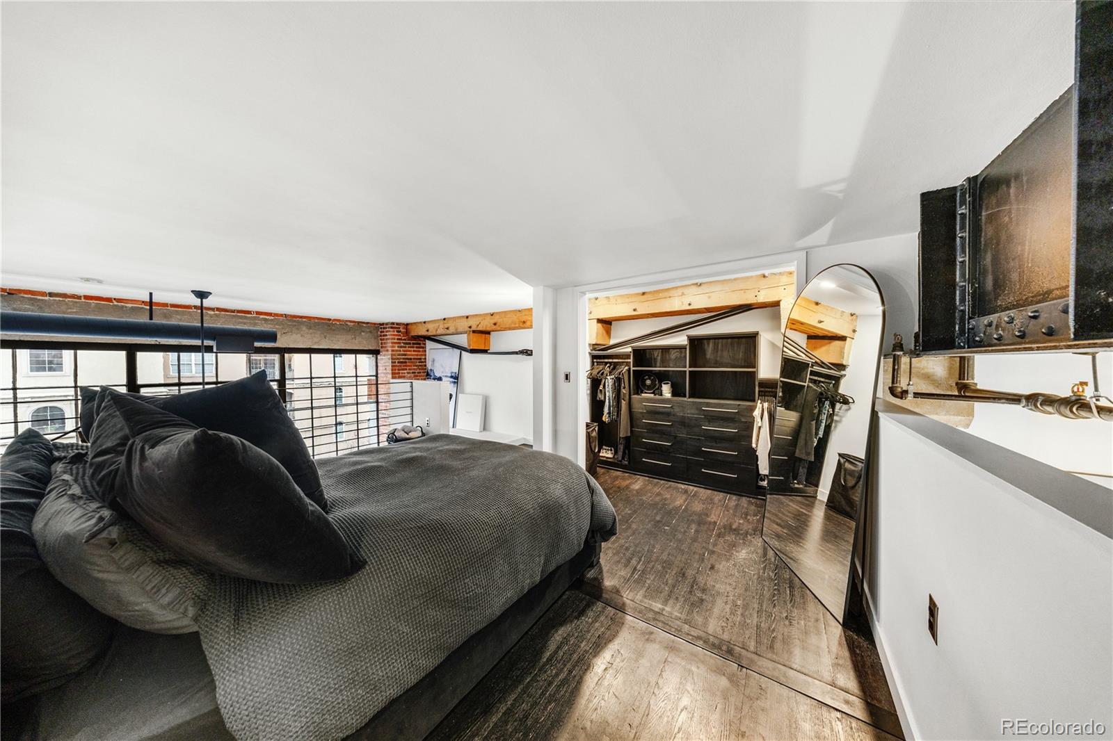 MLS Image #8 for 1090  cherokee street 303,denver, Colorado