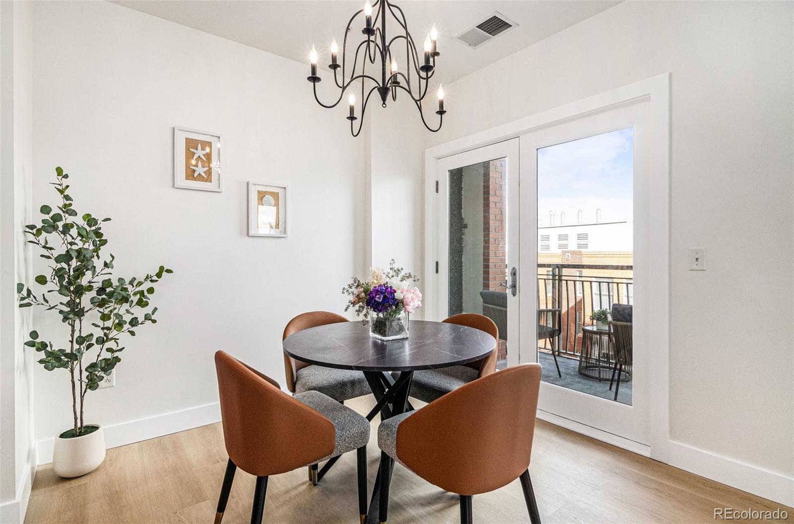 MLS Image #7 for 1630 n clarkson street,denver, Colorado