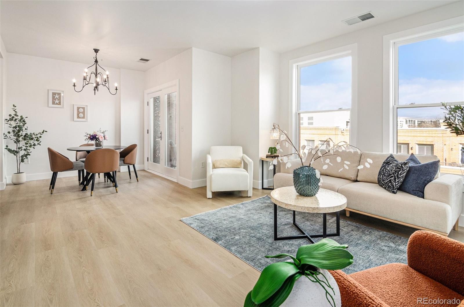 MLS Image #9 for 1630 n clarkson street,denver, Colorado