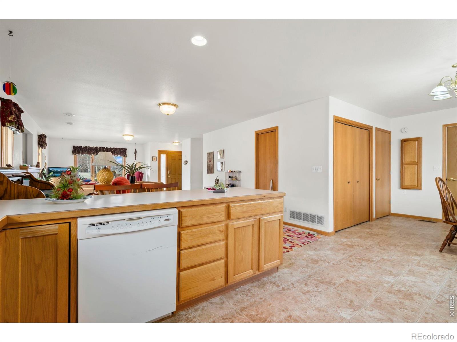 MLS Image #11 for 810  navajo avenue,fort morgan, Colorado