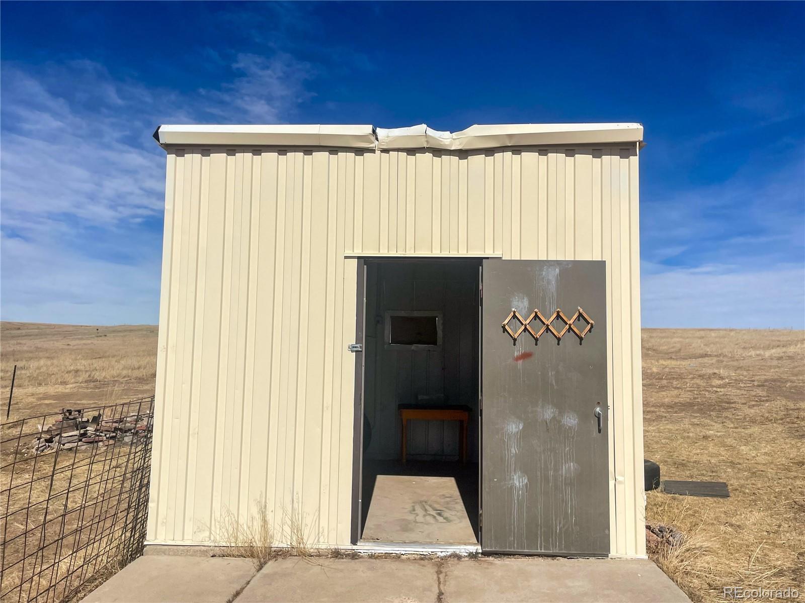 MLS Image #9 for 45005 e maplewood drive,bennett, Colorado