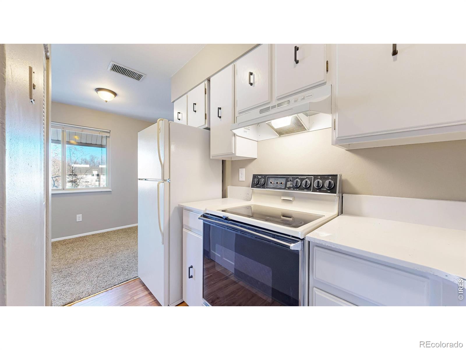 MLS Image #14 for 1705  heatheridge road,fort collins, Colorado