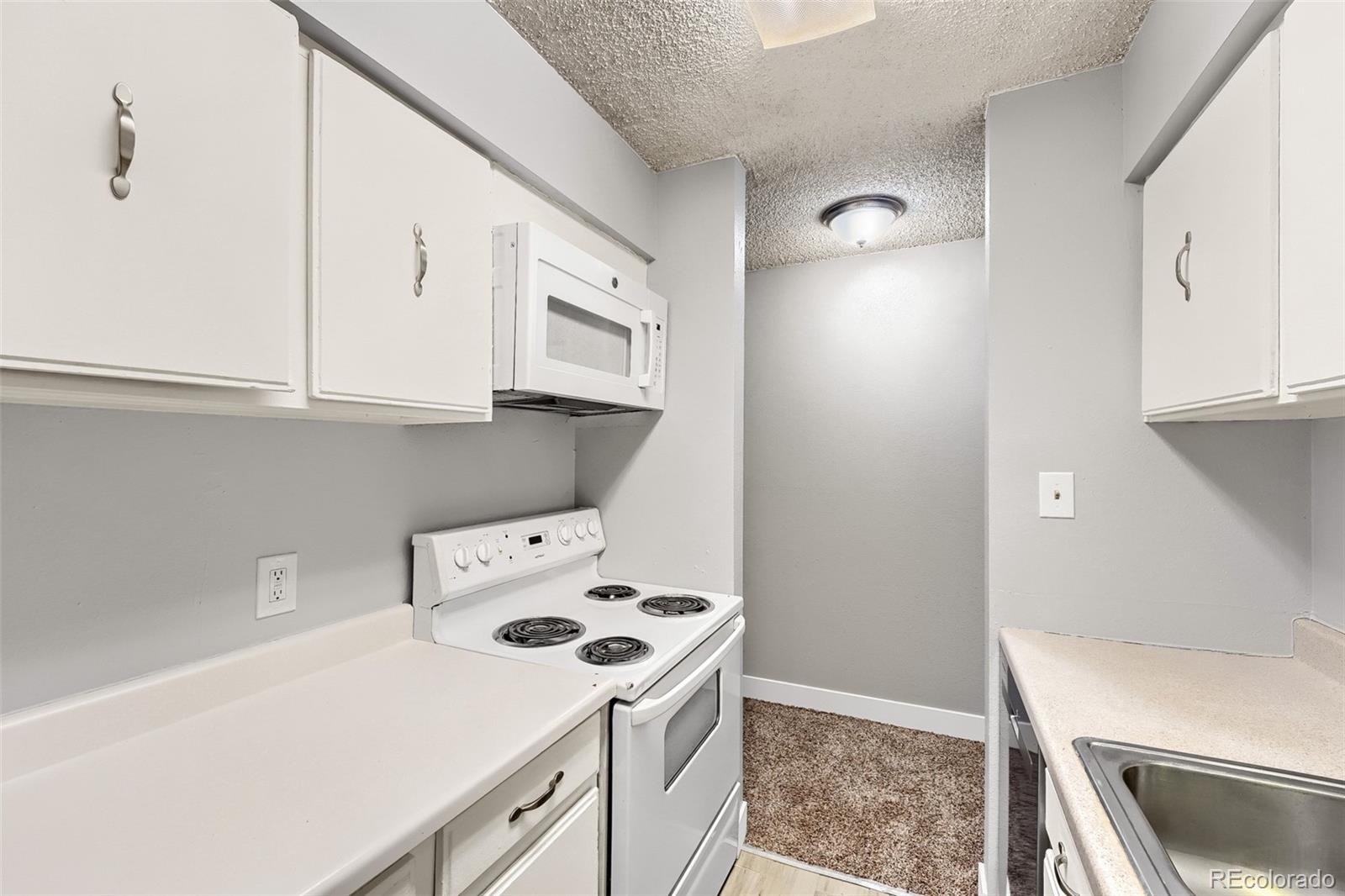 MLS Image #3 for 7355 e quincy avenue,denver, Colorado