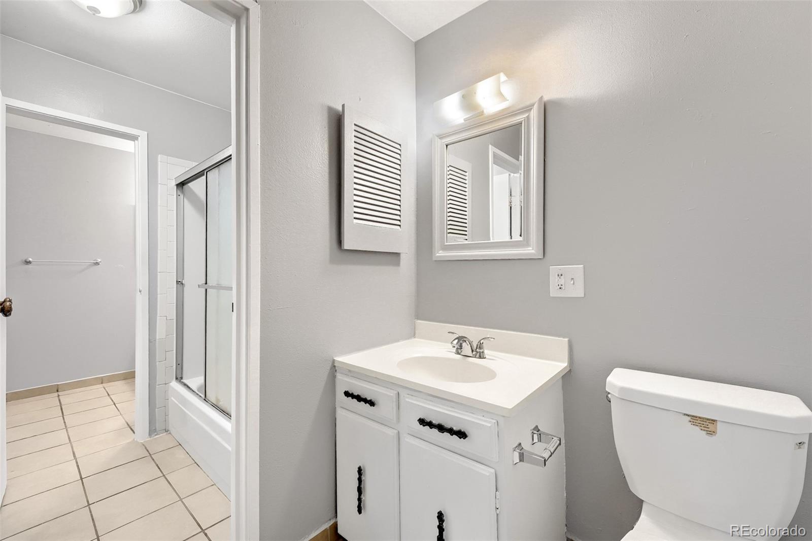 MLS Image #6 for 7355 e quincy avenue,denver, Colorado