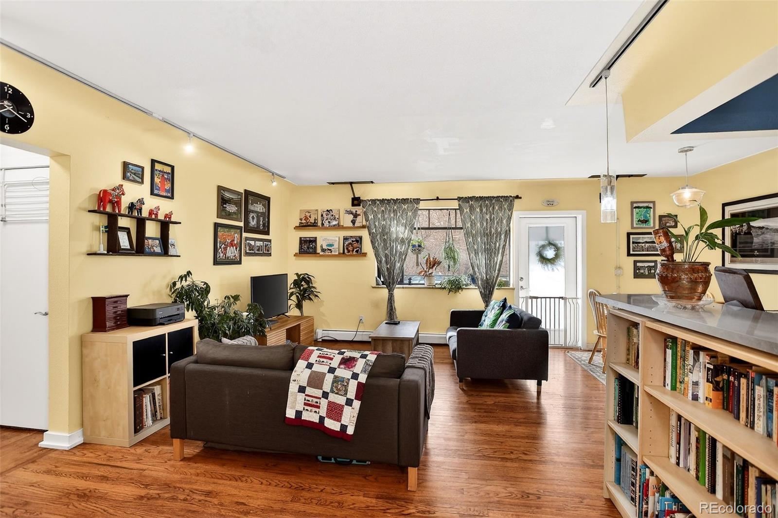 MLS Image #4 for 636 n washington street,denver, Colorado