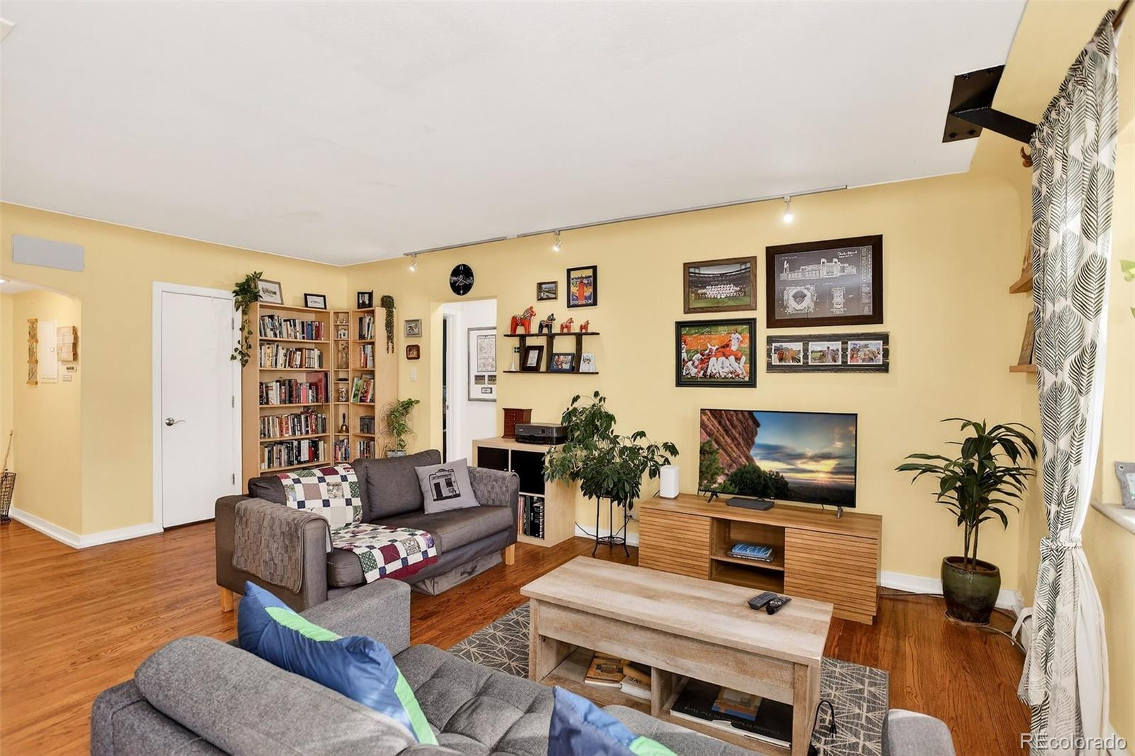 MLS Image #5 for 636 n washington street,denver, Colorado