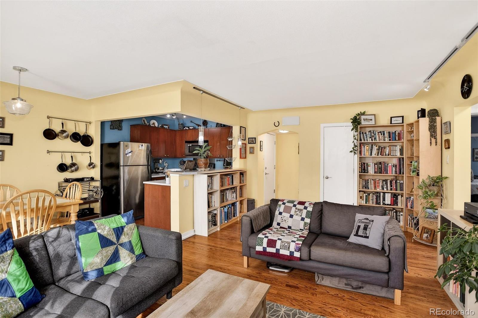 MLS Image #6 for 636 n washington street,denver, Colorado