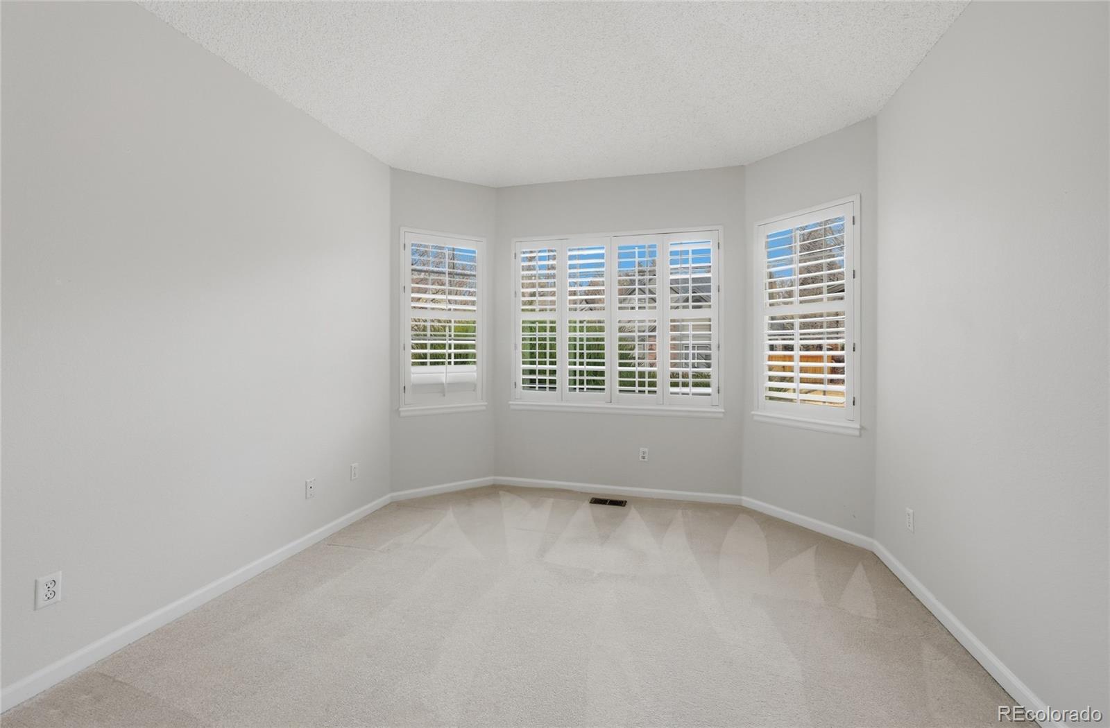 MLS Image #18 for 2243 s yosemite circle,denver, Colorado