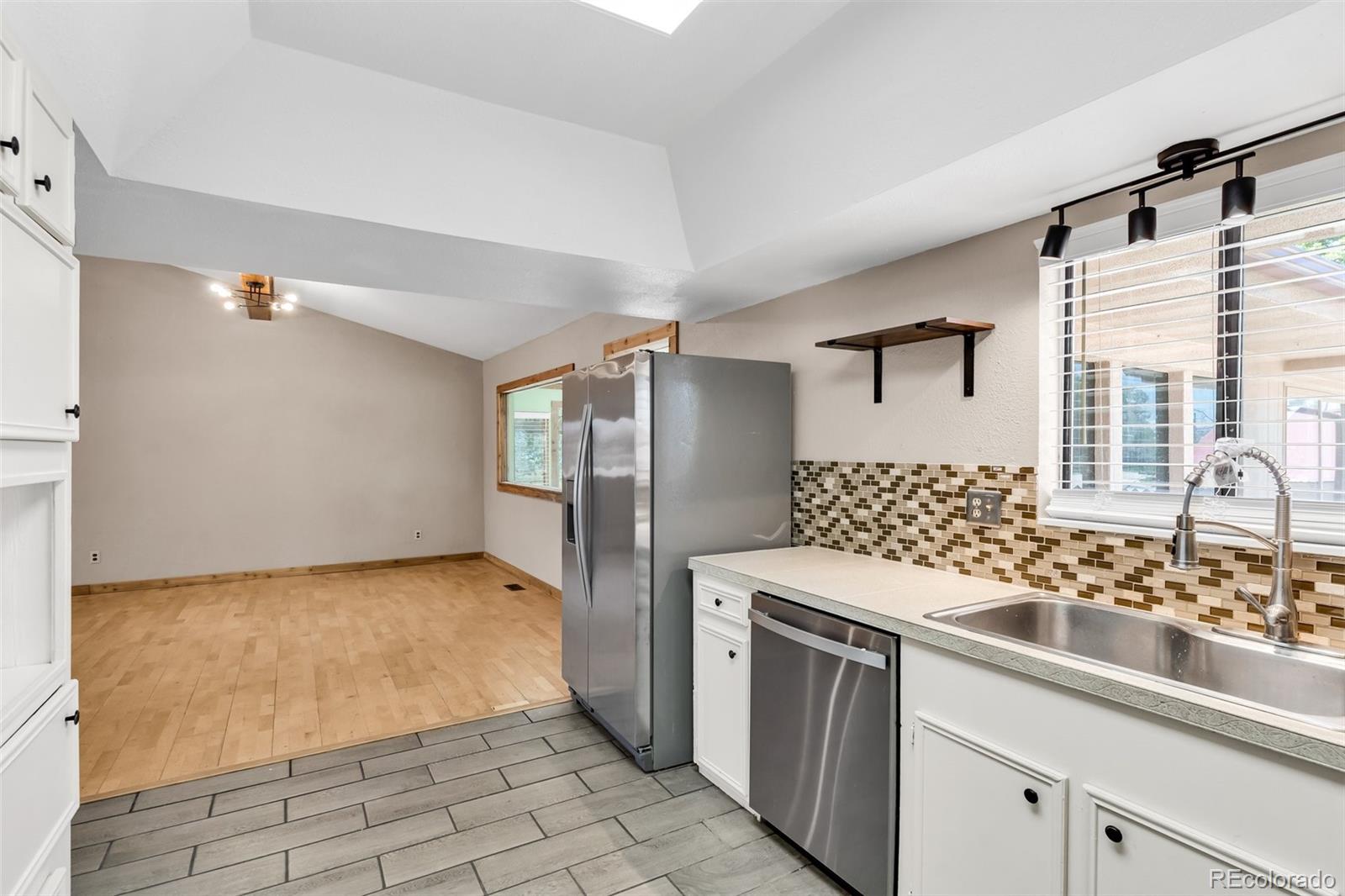 MLS Image #11 for 207  fremont ,penrose, Colorado