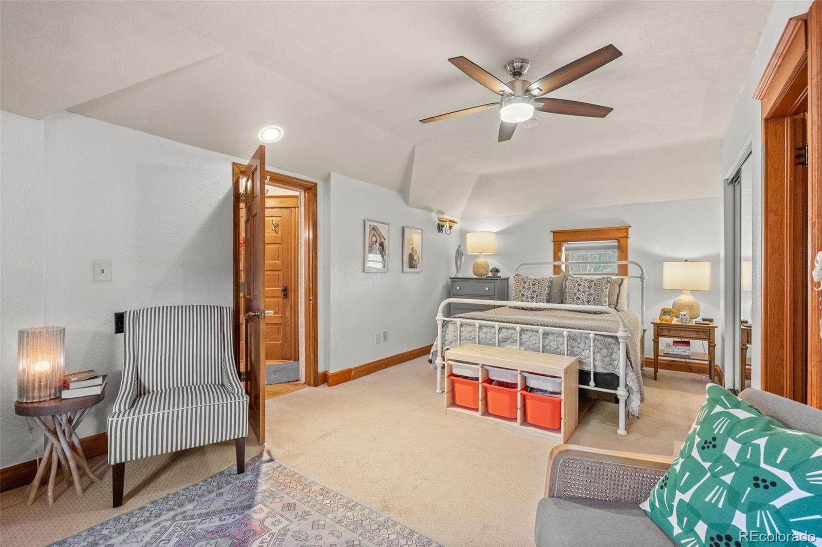 MLS Image #11 for 1134 s washington street,denver, Colorado