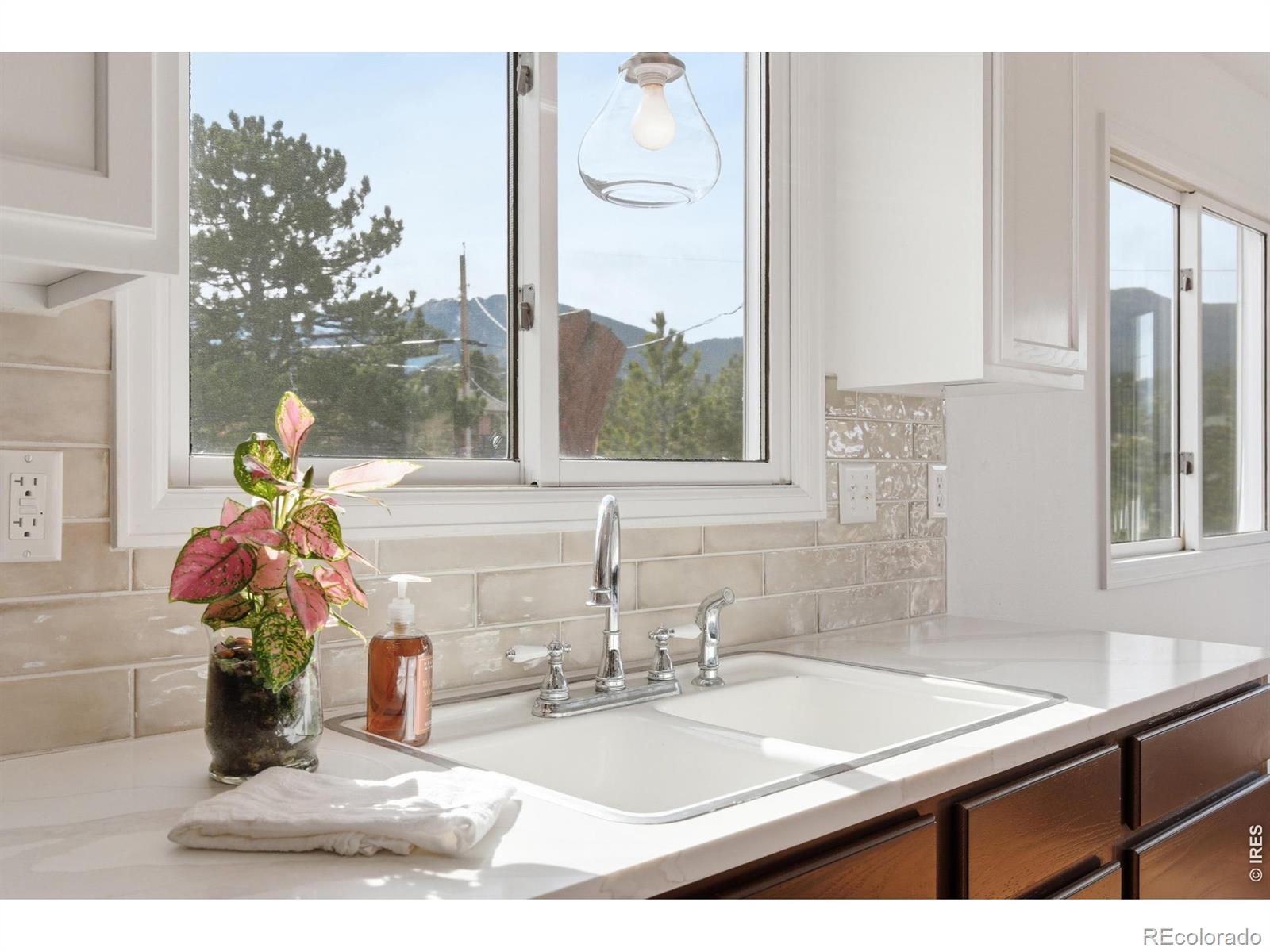 MLS Image #13 for 2619  sunrise court,estes park, Colorado