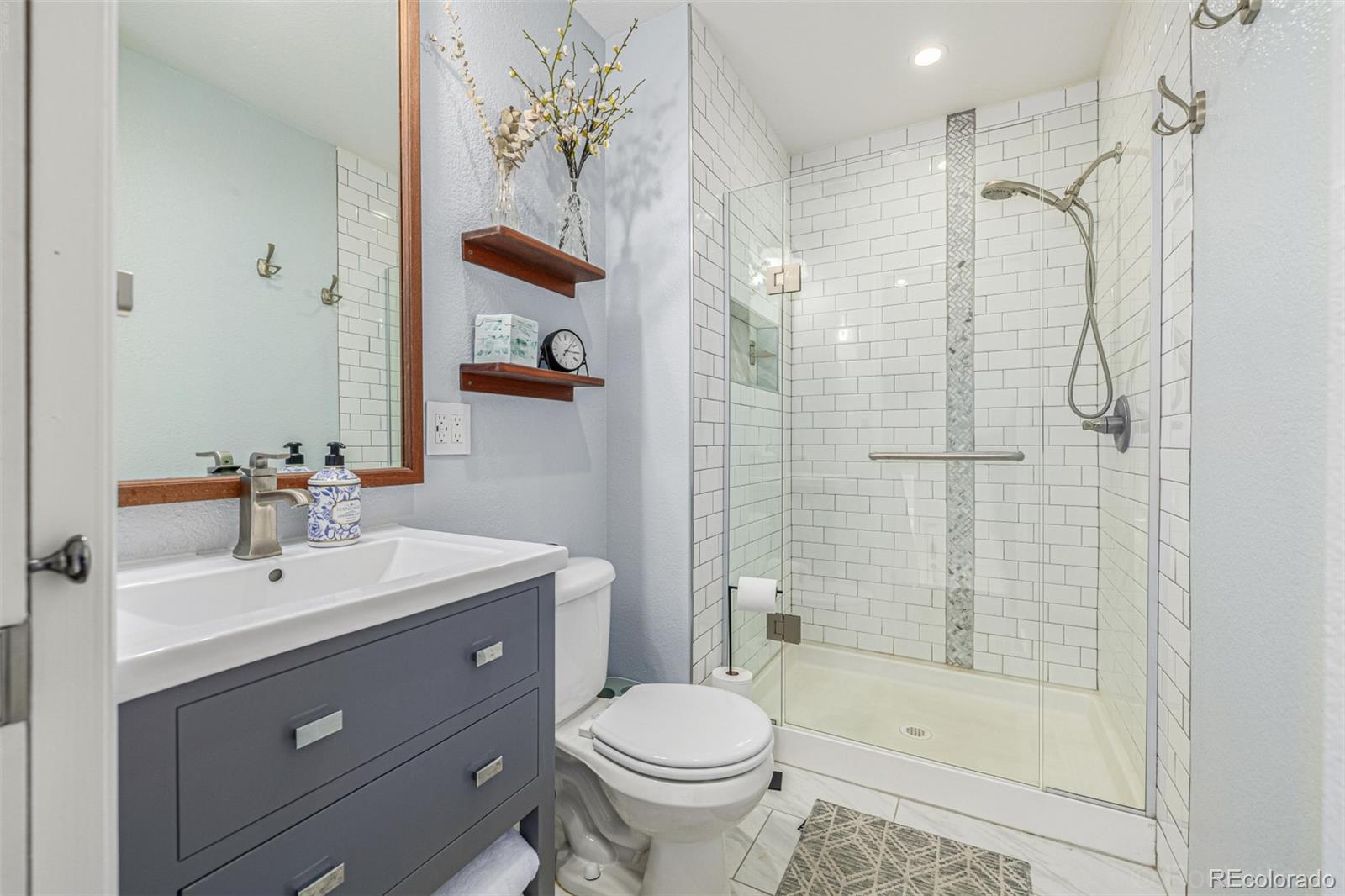 MLS Image #10 for 965  wolff street,denver, Colorado