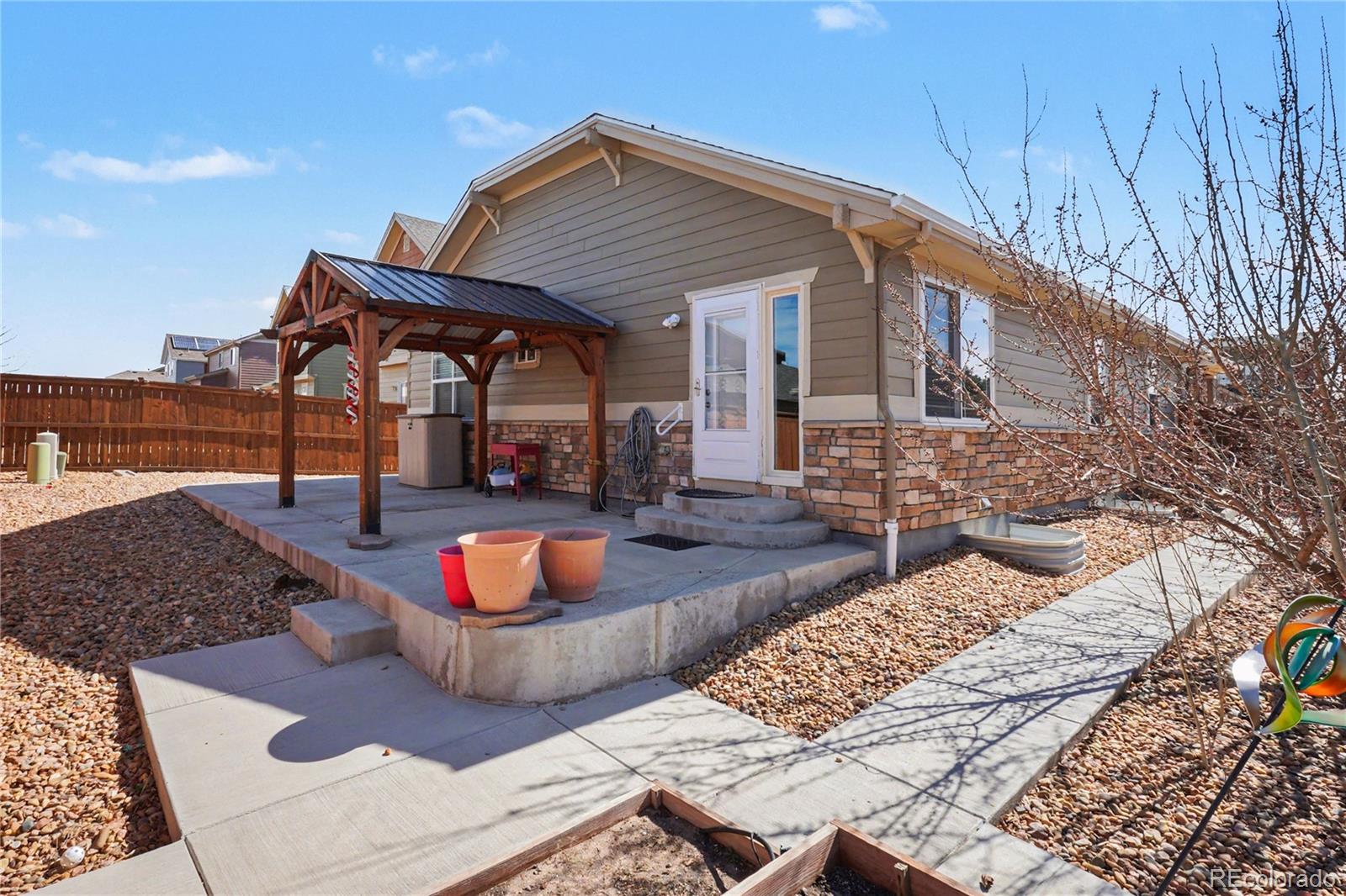 MLS Image #18 for 25445 e 4th place,aurora, Colorado