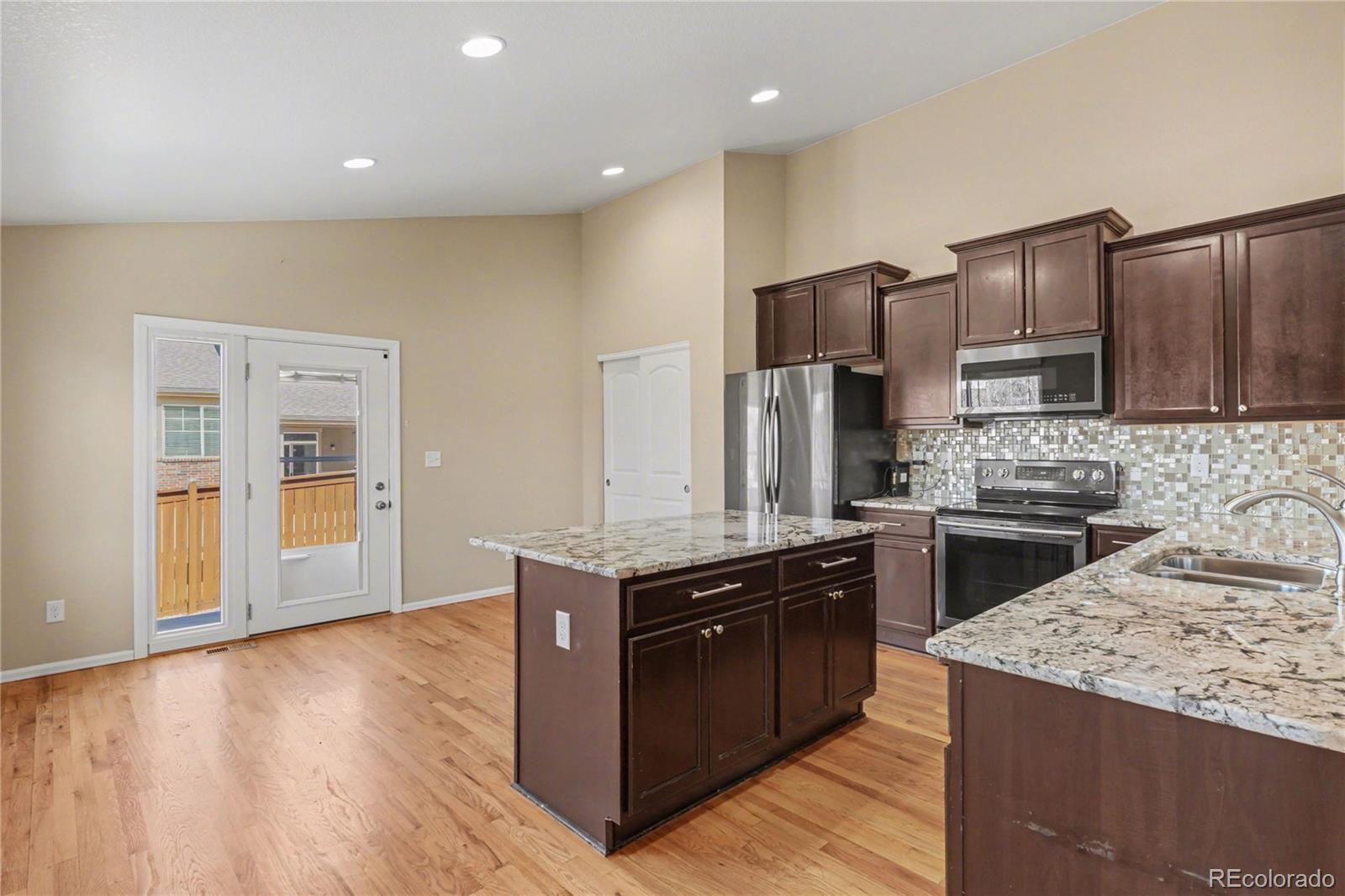 MLS Image #5 for 25445 e 4th place,aurora, Colorado