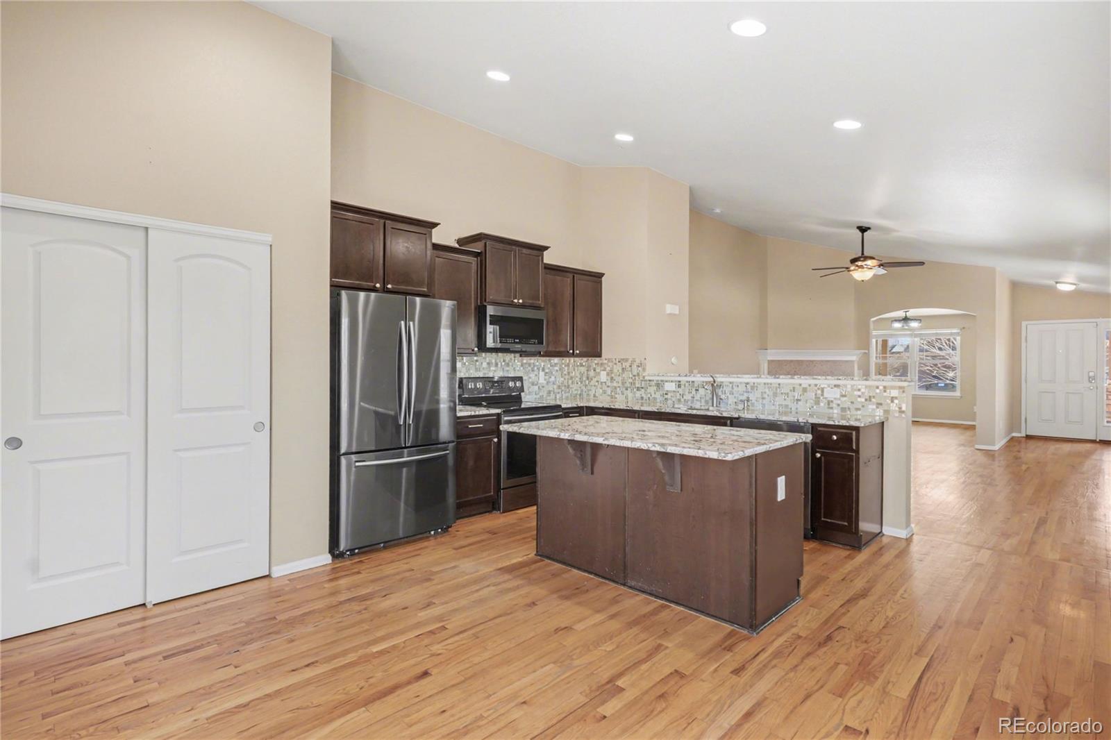 MLS Image #6 for 25445 e 4th place,aurora, Colorado