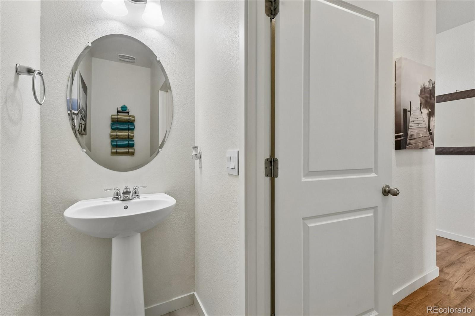 MLS Image #5 for 37 s waterloo street,aurora, Colorado