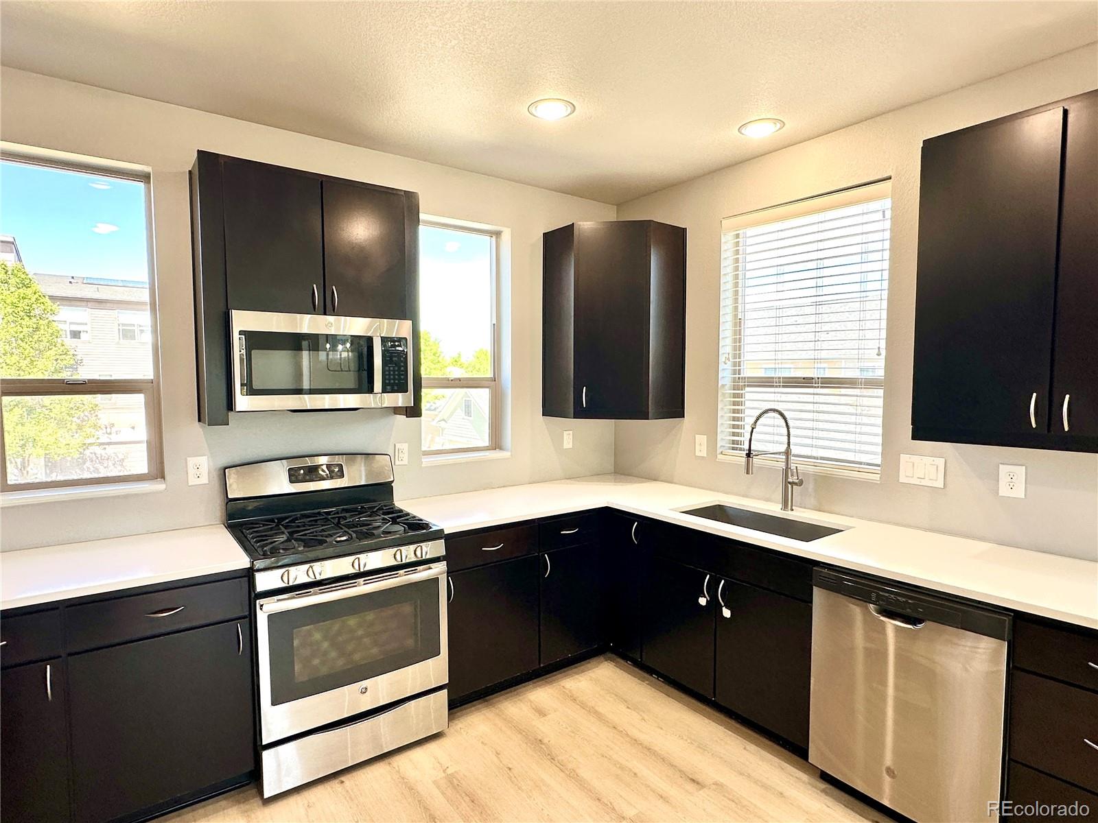 MLS Image #5 for 3045 n geneva street,denver, Colorado