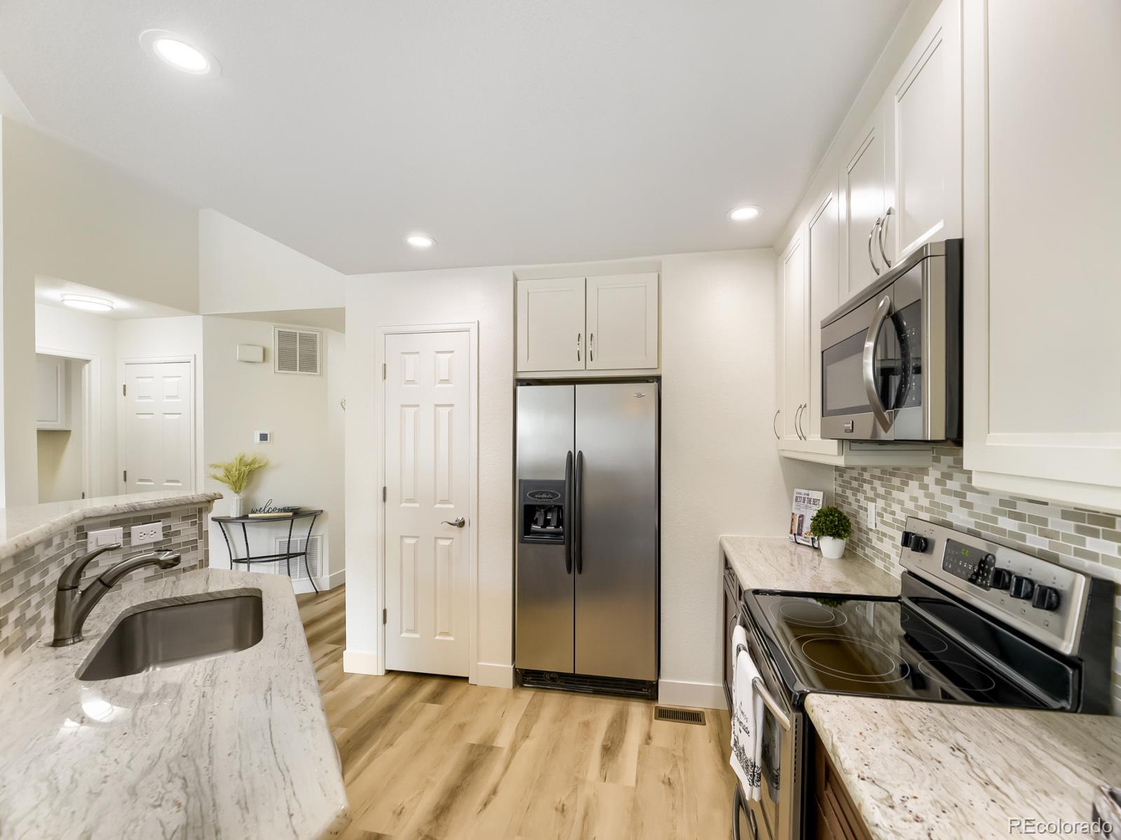 MLS Image #8 for 23682 e links place ,aurora, Colorado