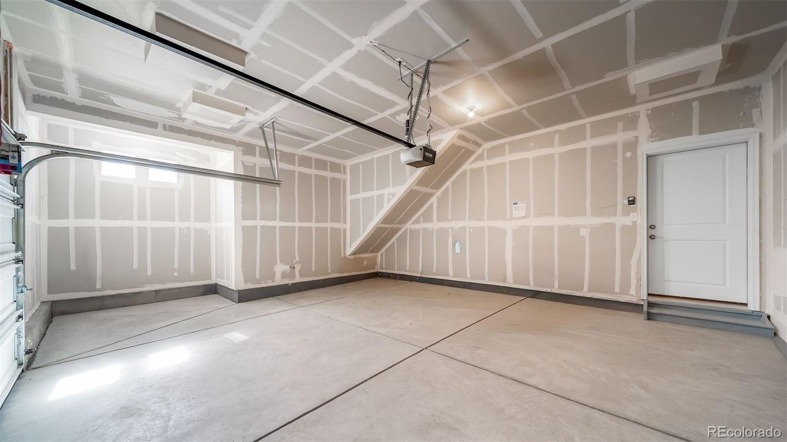 MLS Image #34 for 622  wagon wheel way,bennett, Colorado