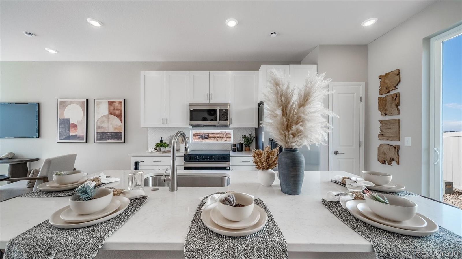 MLS Image #4 for 622  wagon wheel way,bennett, Colorado