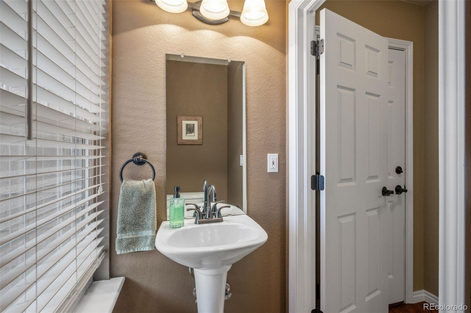 MLS Image #27 for 56600 e 41st avenue,strasburg, Colorado