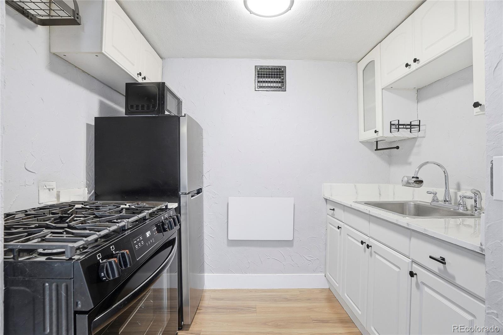 MLS Image #13 for 1010 n downing street,denver, Colorado