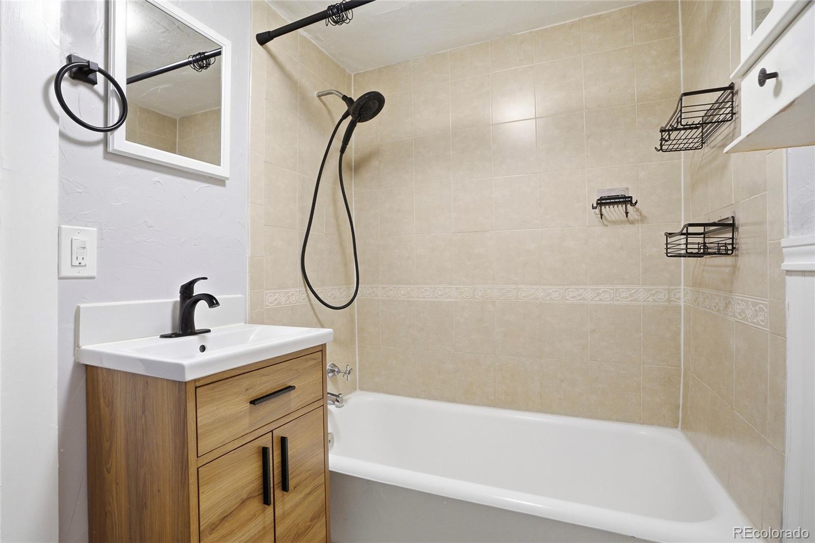 MLS Image #22 for 1010 n downing street,denver, Colorado