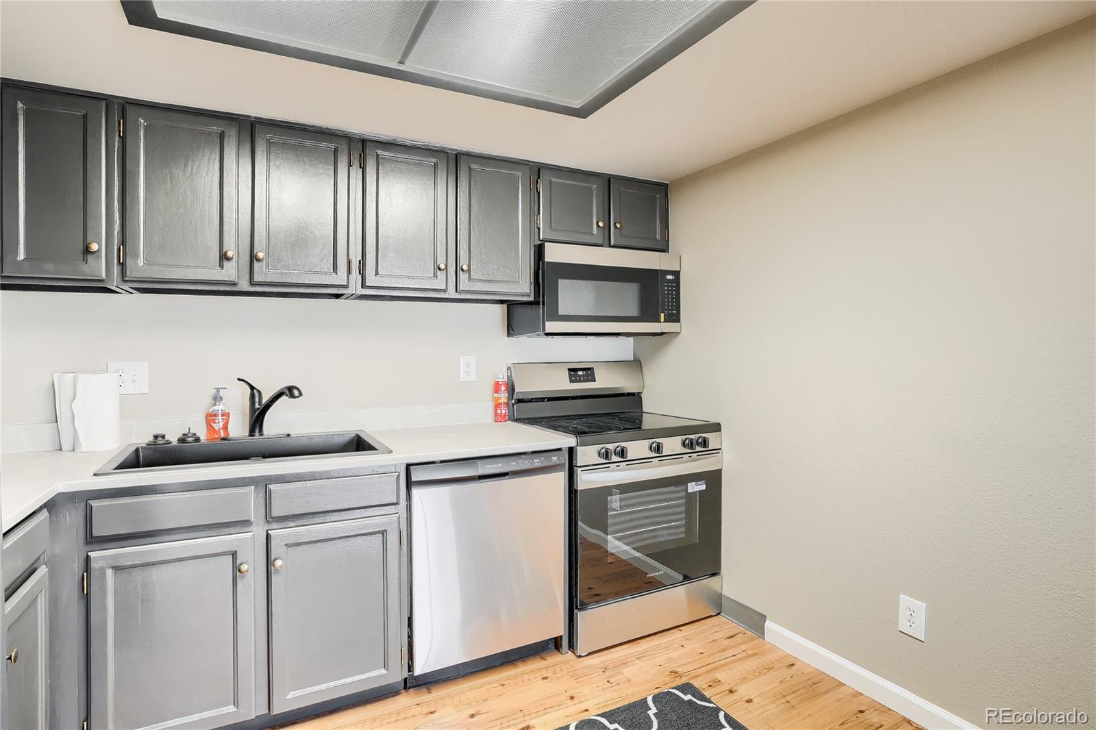 MLS Image #5 for 9680  brentwood way,broomfield, Colorado