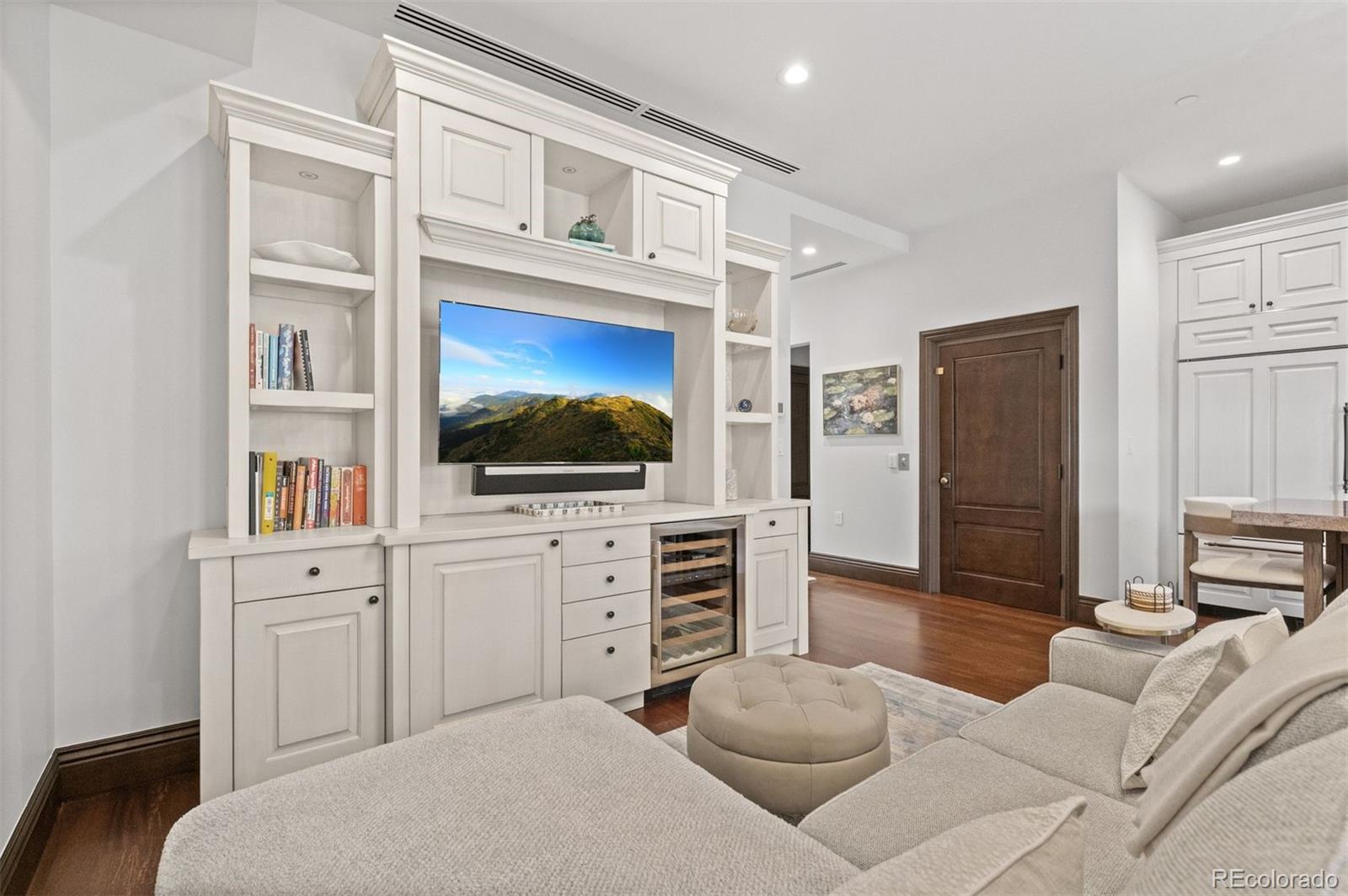 MLS Image #25 for 105  fillmore street 203,denver, Colorado