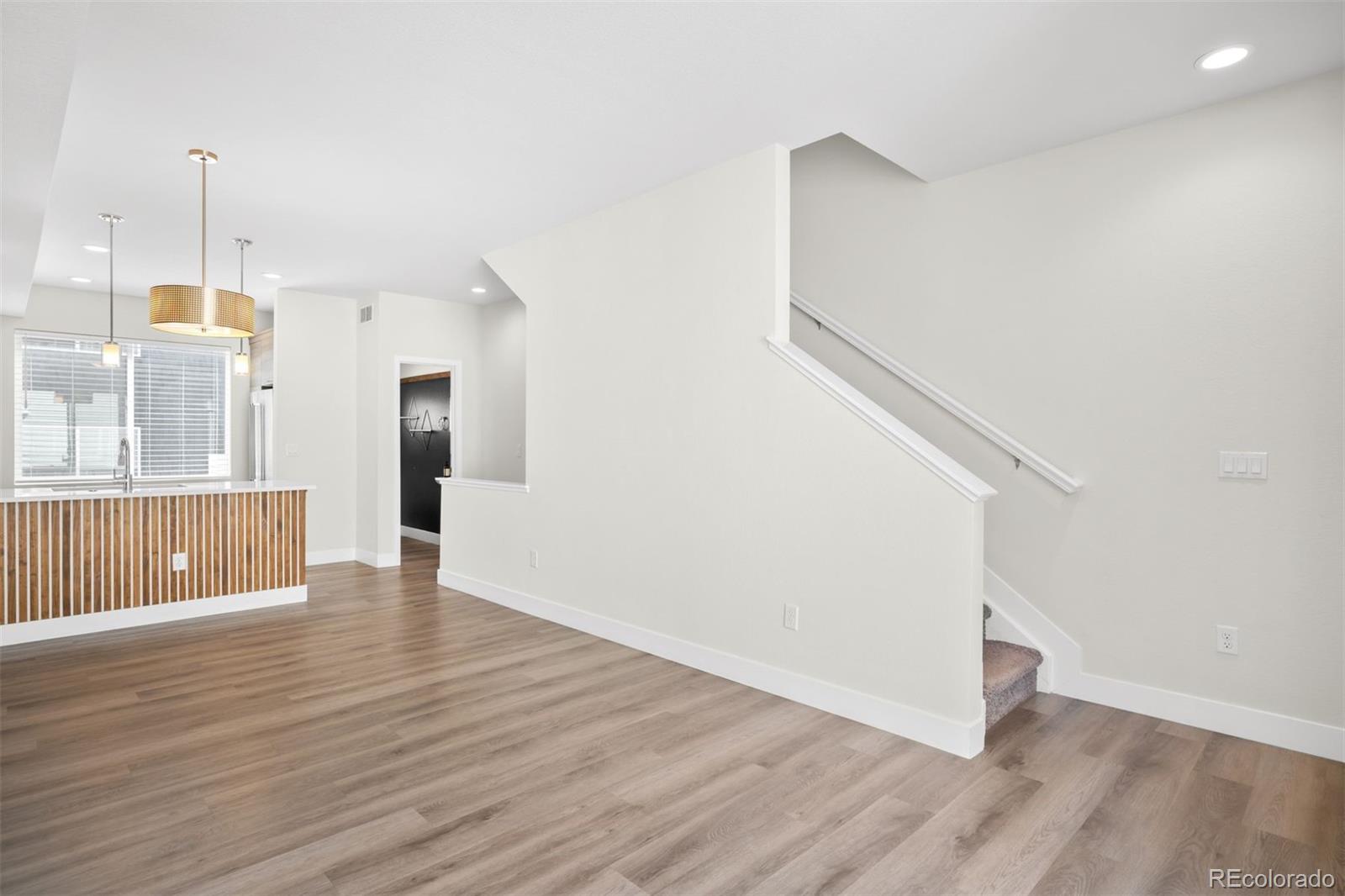 MLS Image #11 for 5538 w 11th place,lakewood, Colorado
