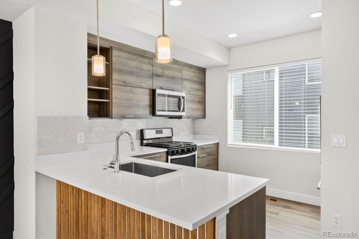 MLS Image #6 for 5538 w 11th place,lakewood, Colorado