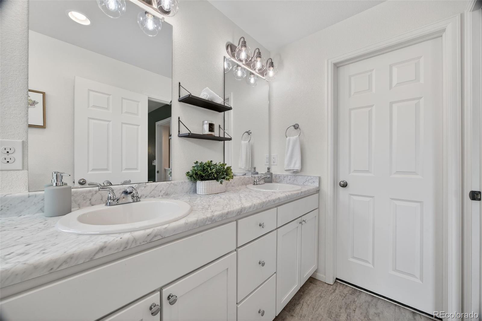MLS Image #19 for 18163 e 104th way,commerce city, Colorado