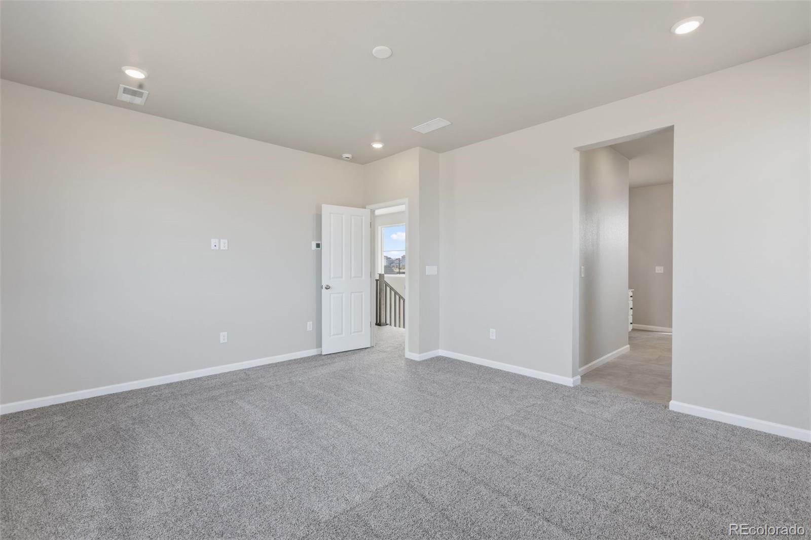 MLS Image #16 for 24317 e river front drive,aurora, Colorado