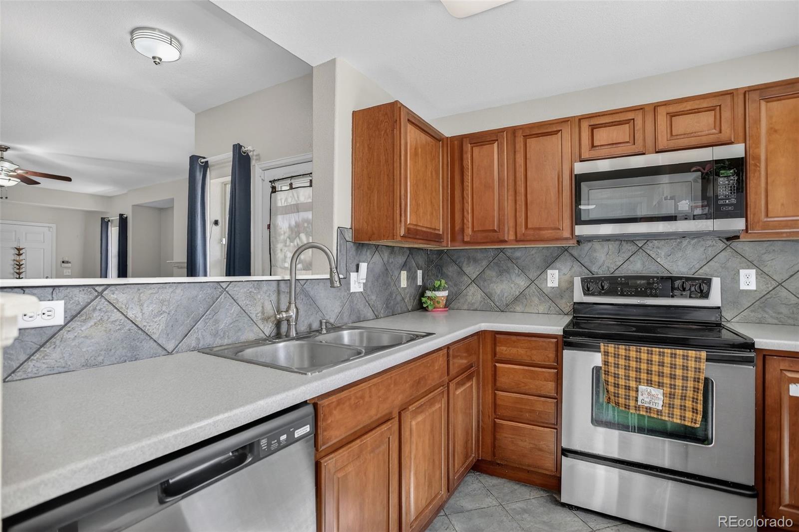 MLS Image #3 for 5800  tower road,denver, Colorado