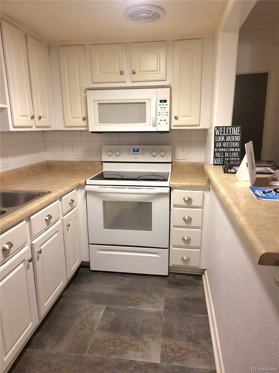 MLS Image #5 for 2525 s dayton way,denver, Colorado