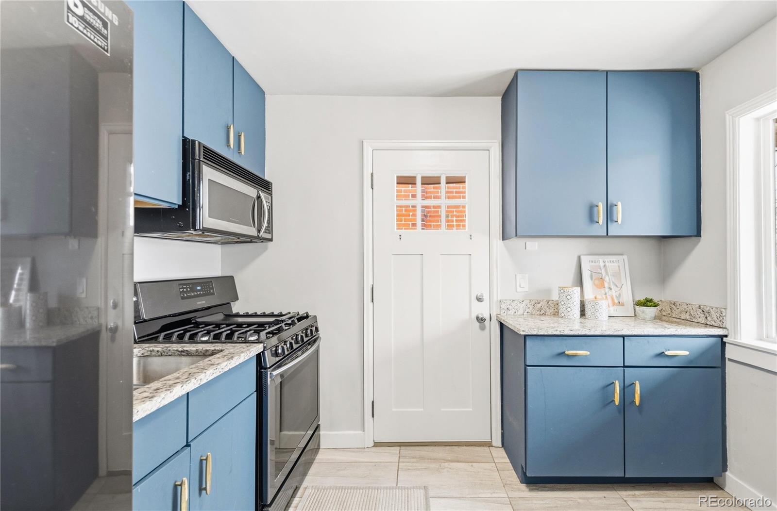 MLS Image #14 for 438 n downing street,denver, Colorado