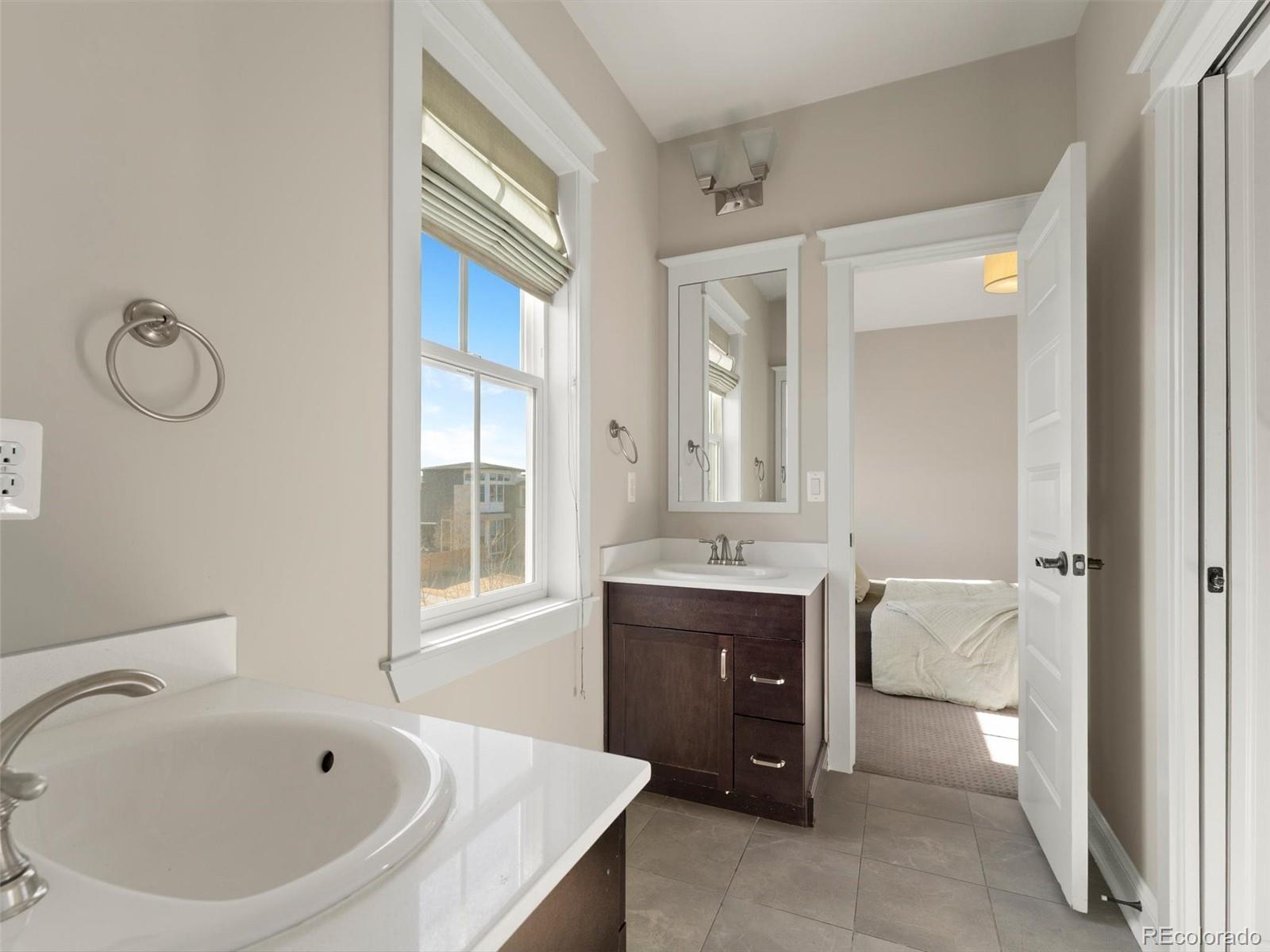 MLS Image #26 for 6092  chester street,denver, Colorado