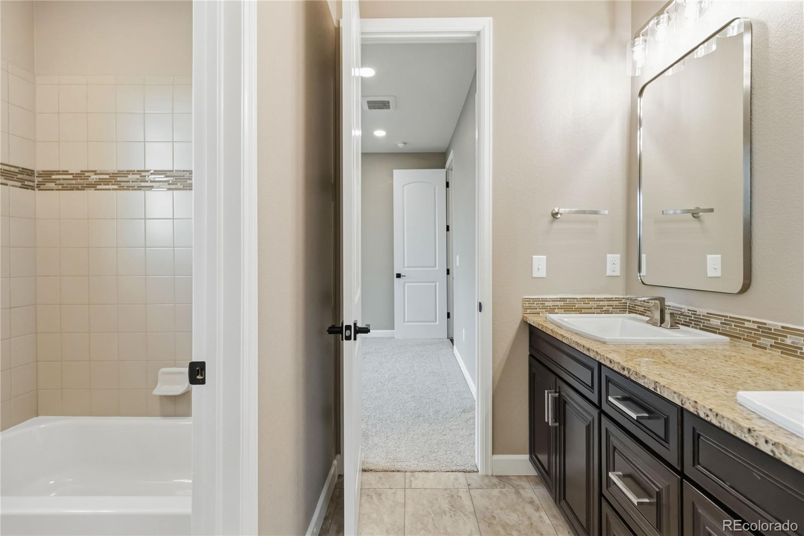MLS Image #26 for 7878 s valleyhead way,aurora, Colorado