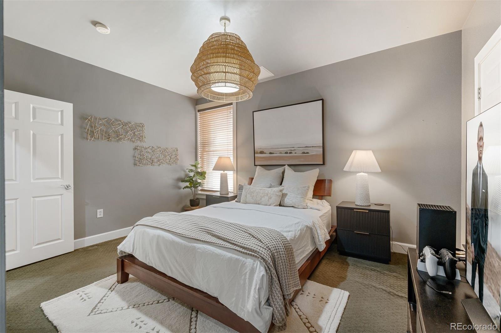 MLS Image #3 for 1630 n clarkson street,denver, Colorado