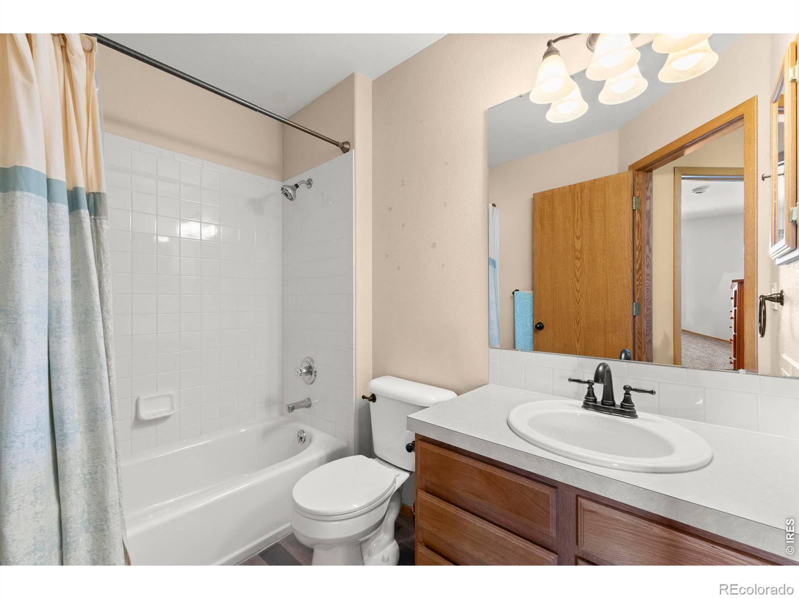 MLS Image #15 for 302 e 40th street,loveland, Colorado